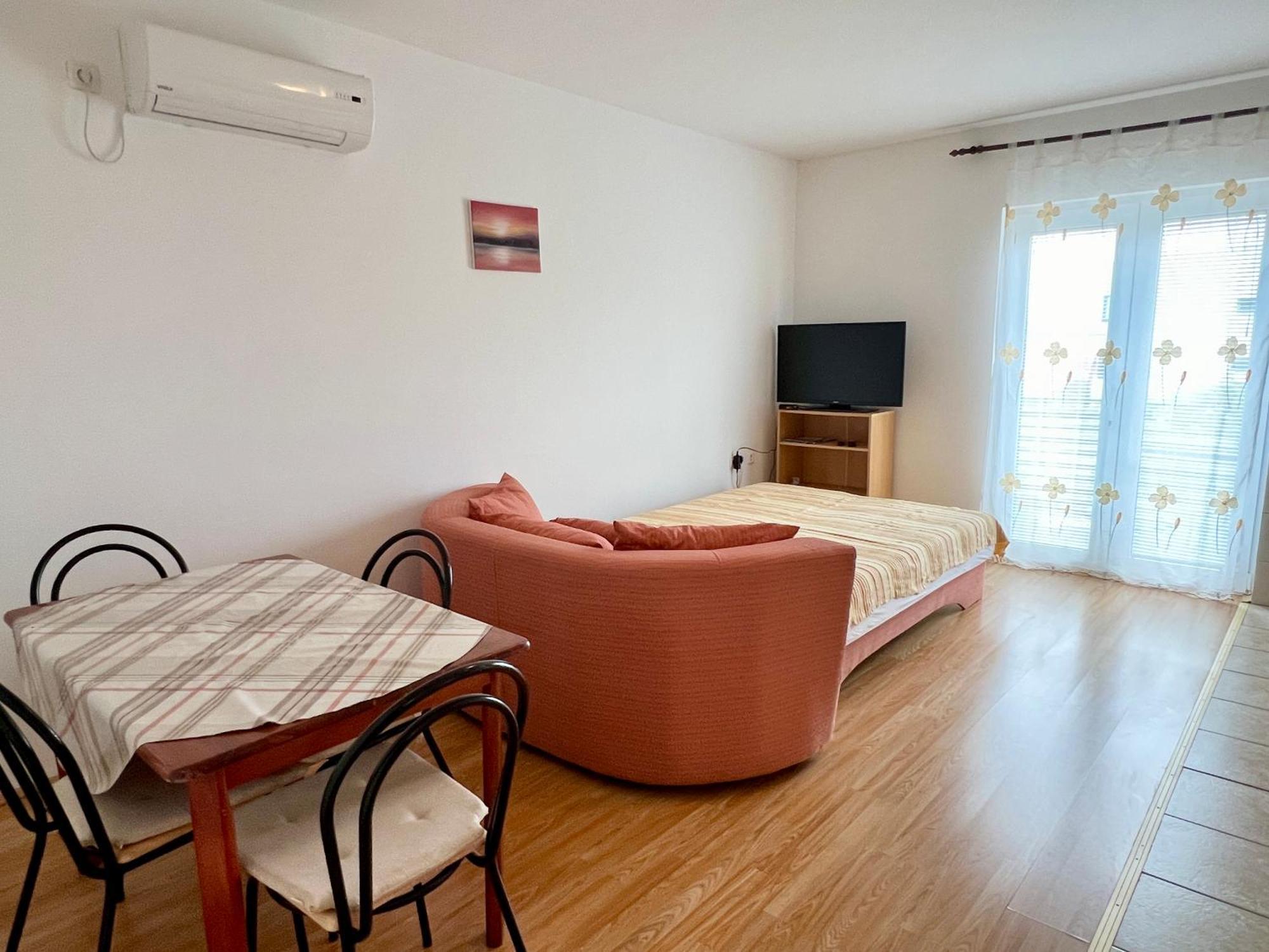 Apartments Monika 比比涅 外观 照片