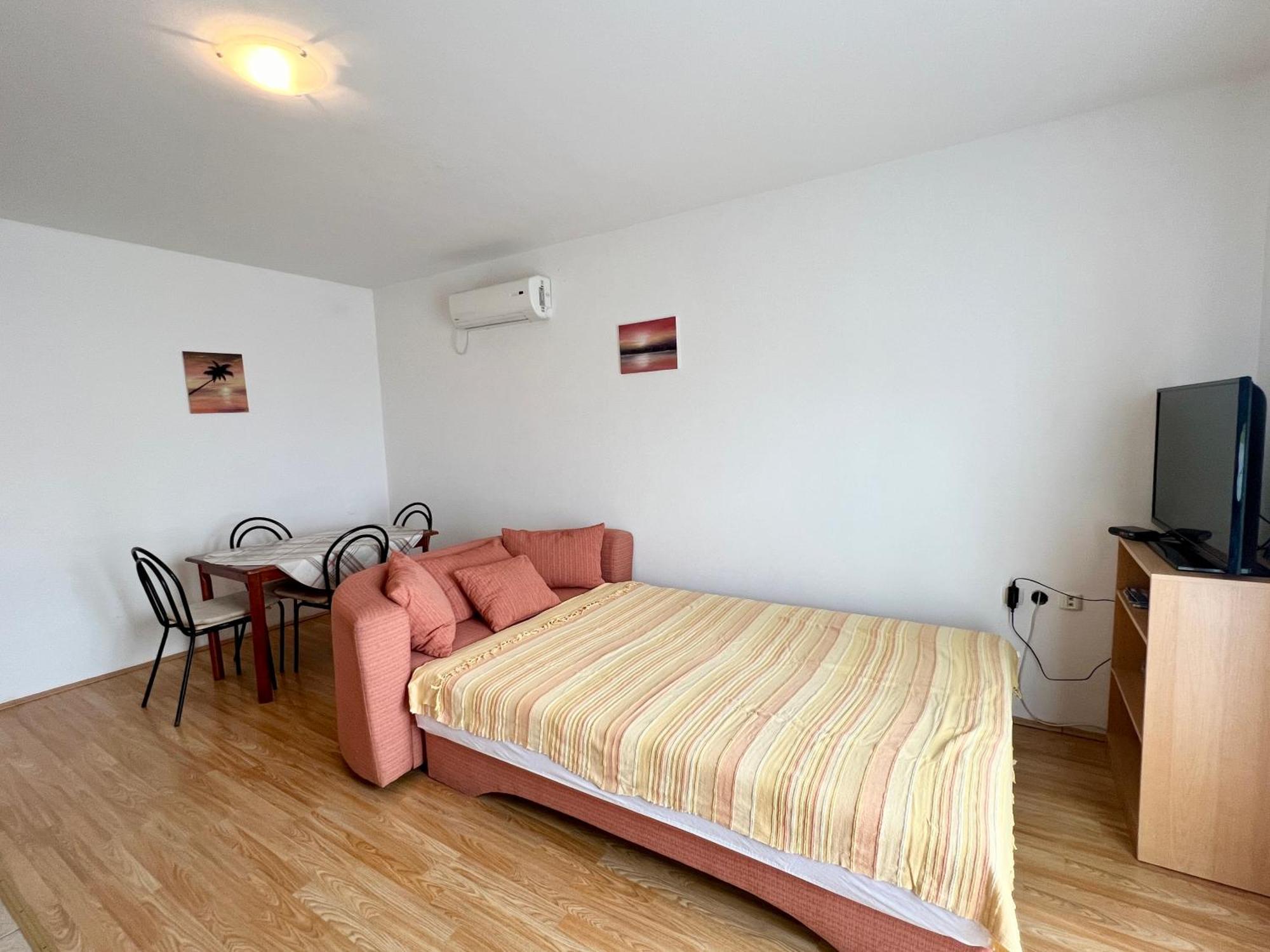 Apartments Monika 比比涅 外观 照片